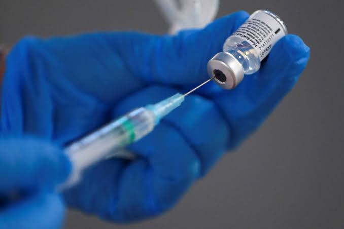 آخر قرار بالكويت حول الجرعة الثالثة للقاح كورونا