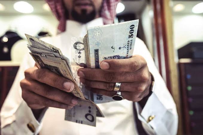 تعرف على موعد نزول العلاوة السنوية المخصصة للموظفين 1443/2022