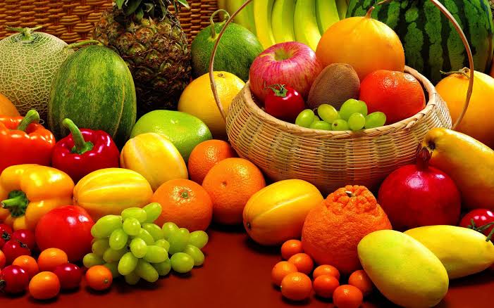لماذا نحتاج إلى تناول الفواكه والخضروات