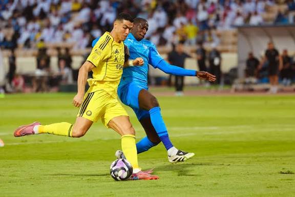 مباراة النصر ونيوم: تفاصيل غياب كريستيانو رونالدو وتأثيره على فريق النصر في الجولة 25 لدوري روشن السعودي